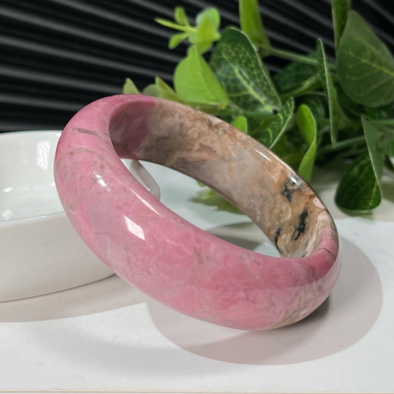 粉薔薇輝手鐲56MM 水潤油畫桃林巴料桃花玉玫瑰石手環 高瓷細膩 - 手鍊/手環 - 半寶石 粉紅色