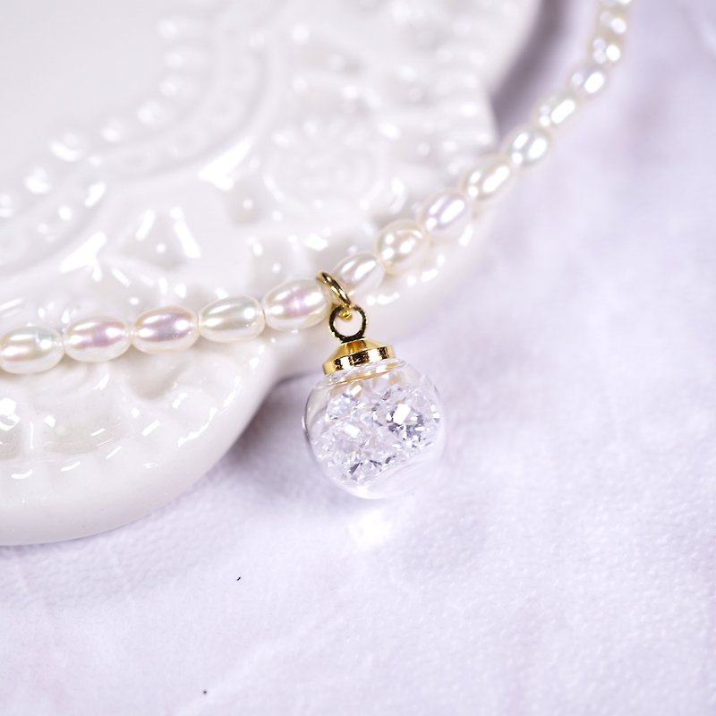A Handmade Freshwater Pearl Bracelet with White Small Crystal Glass Ball - Bracelets - Gemstone White