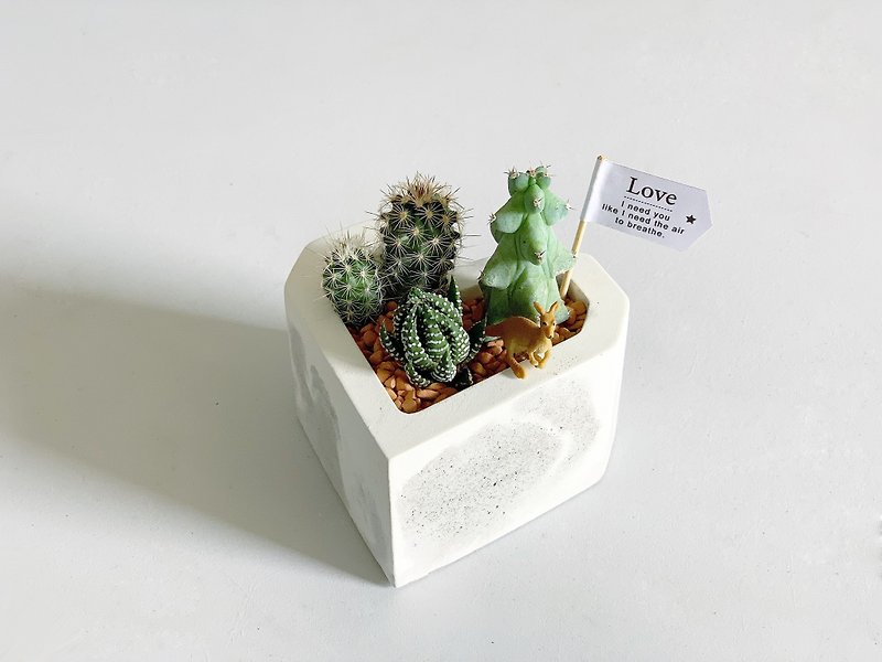 [Valentine's Day Gift Preferred] Love Rendering Cement Pot with Small Animal Succulent Cactus - ตกแต่งต้นไม้ - ปูน สีเทา