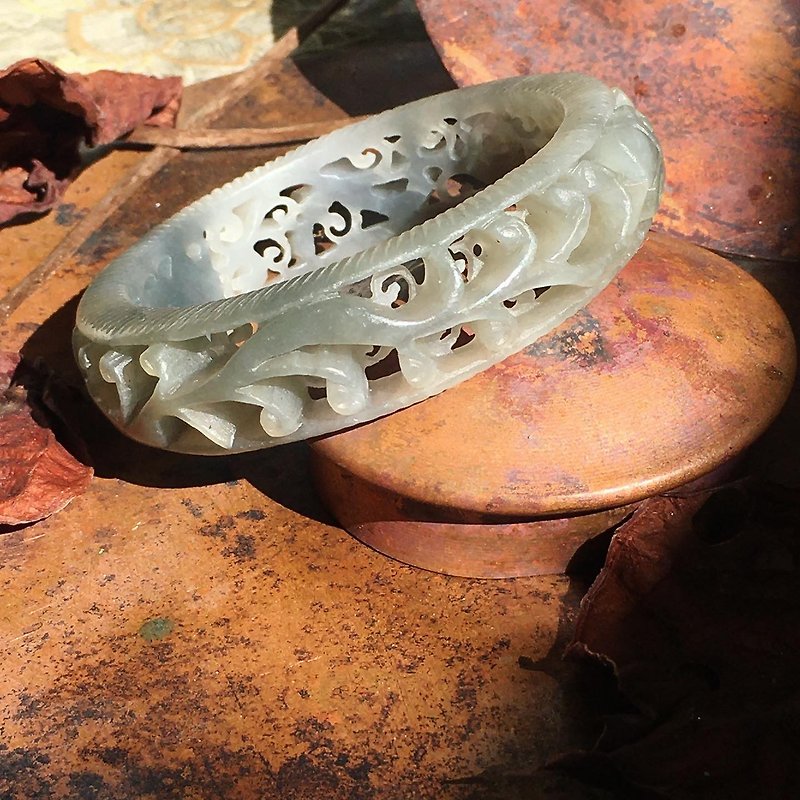 【Lost and find】Carved wispy goldfish lotus root powder smoked purple Hetian jade bracelet 56.5 - Bracelets - Gemstone Purple