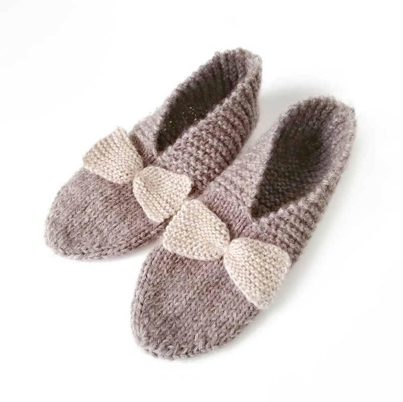 Warm wool hand knitted slippers for women, Indoor slipper socks, Home slippers - รองเท้าแตะในบ้าน - ขนแกะ สีนำ้ตาล