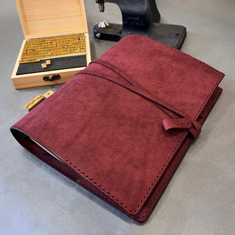 Emmanuelle II A5 six-hole loose-leaf leather book jacket/handbook/notebook-classic red velvet - สมุดบันทึก/สมุดปฏิทิน - หนังแท้ สีนำ้ตาล