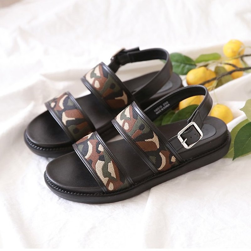 PRE-ORDER – MACMOC Cron (Camo Khaki) Sandals - รองเท้ารัดส้น - วัสดุอื่นๆ 