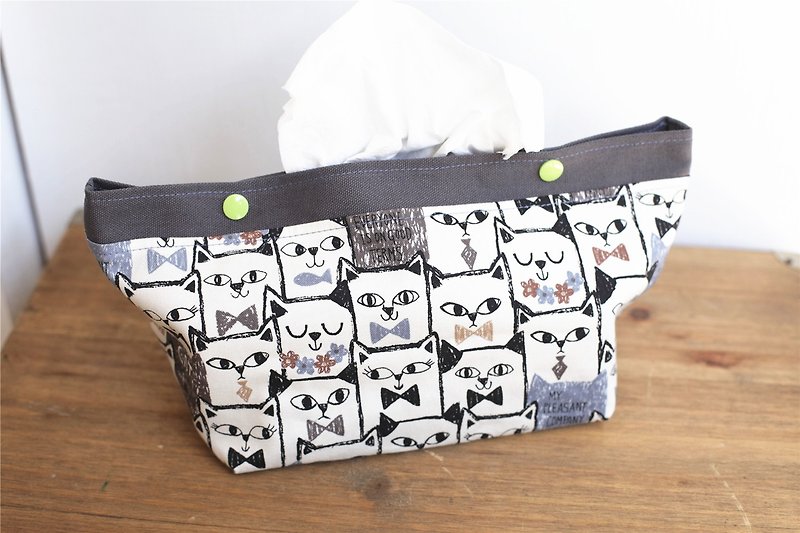 【好日手作】日本棉麻 面紙套。俏皮貓咪系列 - 側背包/斜背包 - 棉．麻 灰色