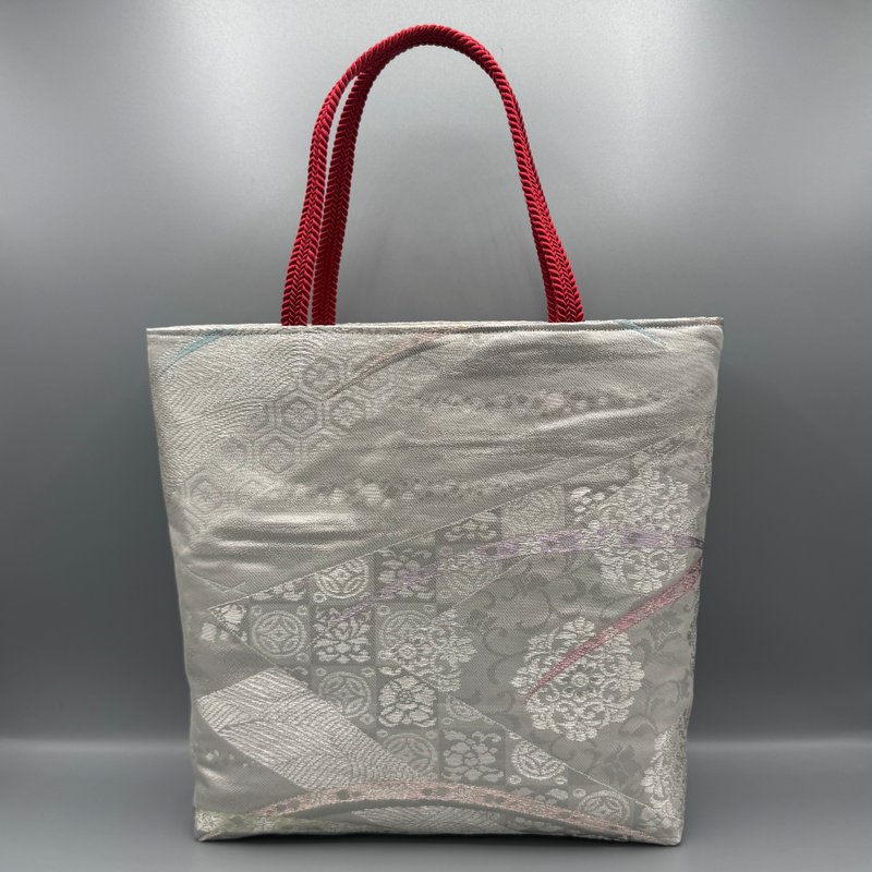 着物 帯 帯締め ハンドメイド トートバッグ リメイク シルバー - 手提包/手提袋 - 絲．絹 銀色