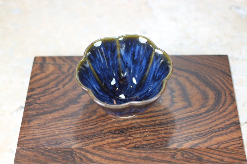 【送禮好物】湛海 天目釉 花瓣茶杯 茶碗 鶯歌名家葉敏祥作品 - 茶具/茶杯 - 瓷 