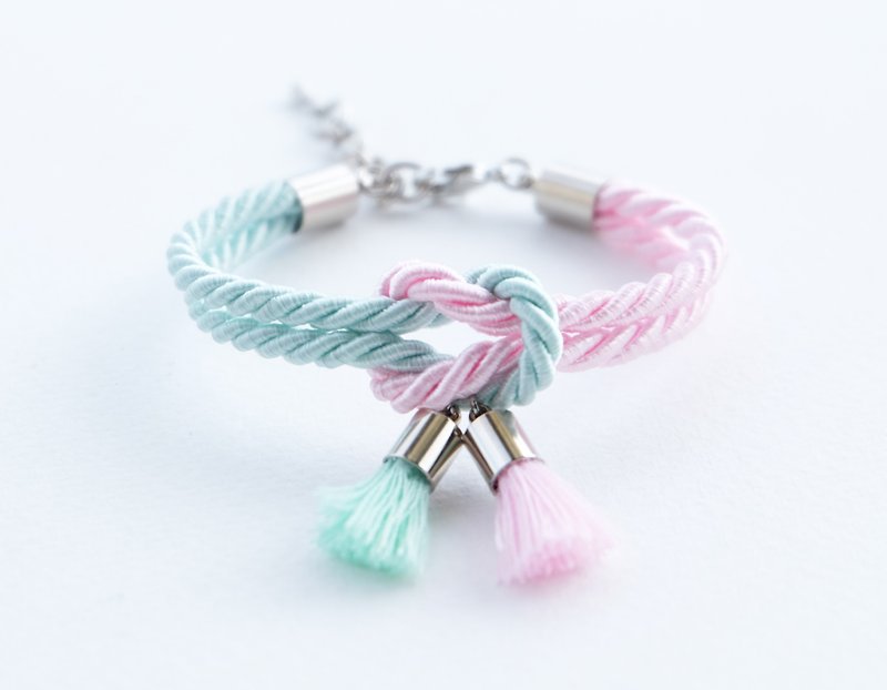 Light mint & blush pink knot bracelet with tassel charm  - 手鍊/手鐲 - 其他材質 粉紅色