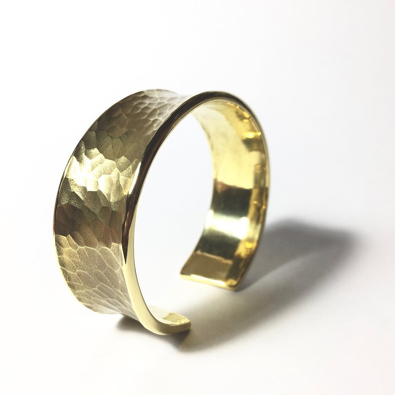 黃銅 鍛敲 水波紋 寬版 手環 - 手鍊/手環 - 其他金屬 金色