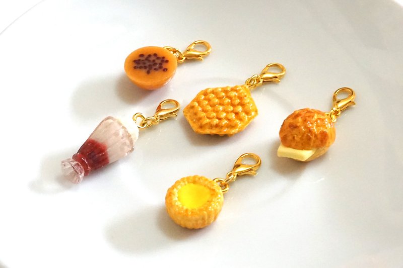 Hong Kong Taste Egg Tart Egg Eggs Red Bean Ice Potato Pudding Pineapple Oil Small Pendant | Simulation Food Clay Pendant - Keychains - Clay Yellow