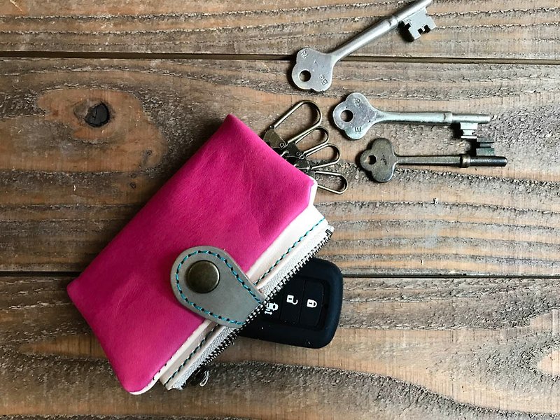 POCKET Sweet and cute strawberry milk Pocket plump key case PPK-PWH-T that can hold cards and coins - Keychains - Genuine Leather Pink