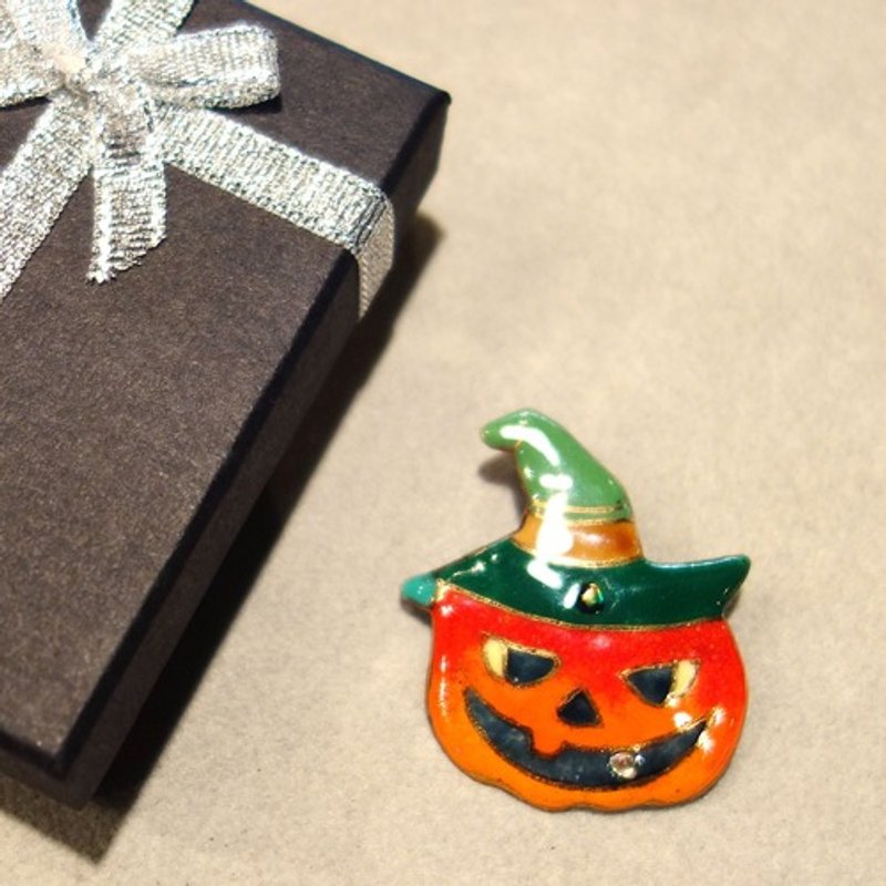ハロウィンのカボチャランタン(B)の七宝焼ブローチ - 胸針 - 其他金屬 橘色