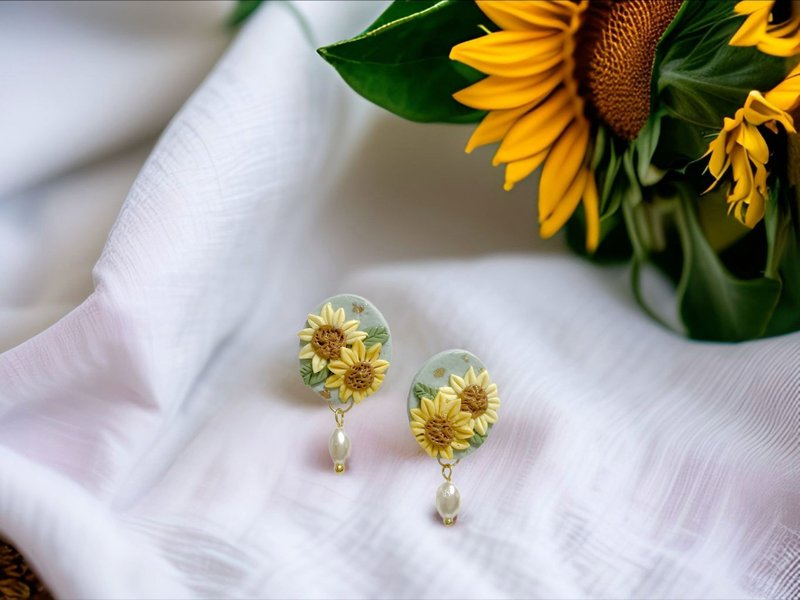 Sunflower Pearl Stud Earrings / Cute Ear Accessories / Elegant Girl Earrings - Earrings & Clip-ons - Other Materials Yellow