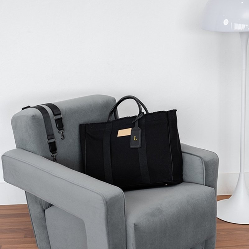 Daydreaming Oversized Canvas Leather Weekender Bag - Super Black - 行李箱/旅行袋 - 環保材質 黑色