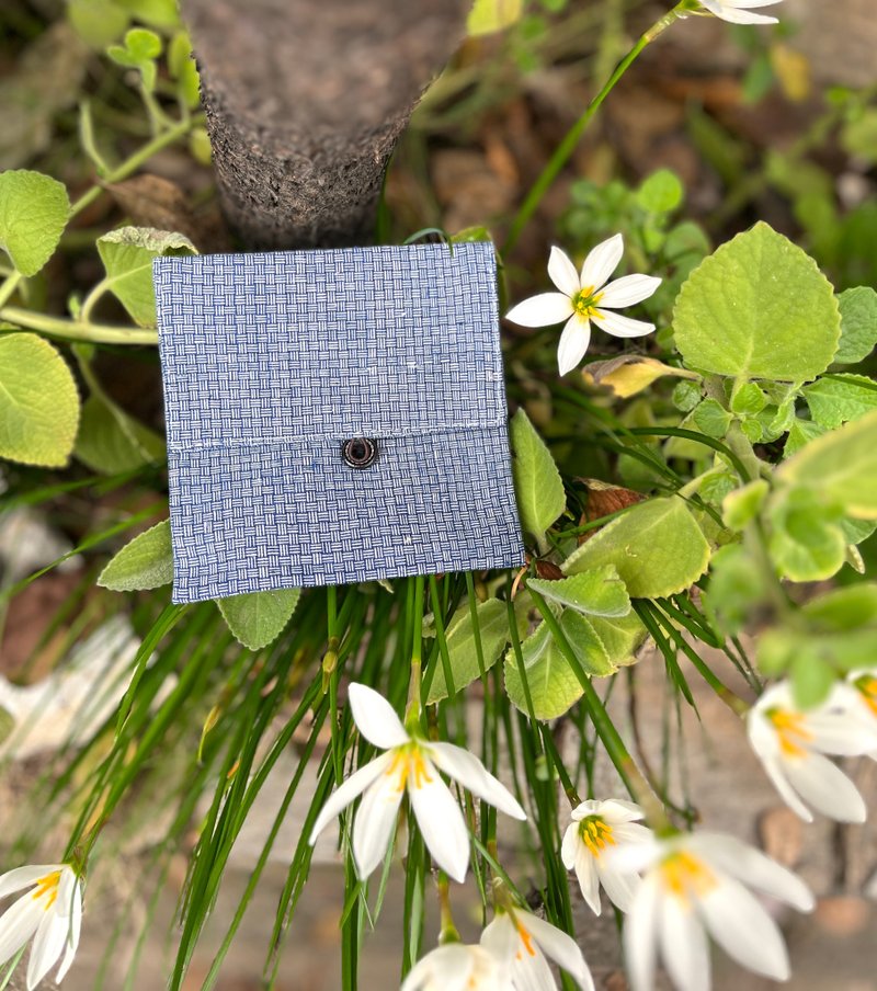 老布鈕扣袋/M巾袋 - 化妝包/收納袋 - 棉．麻 