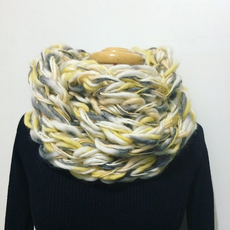 Hand hook neck circumference-section dyed wide version - Scarves - Wool Yellow