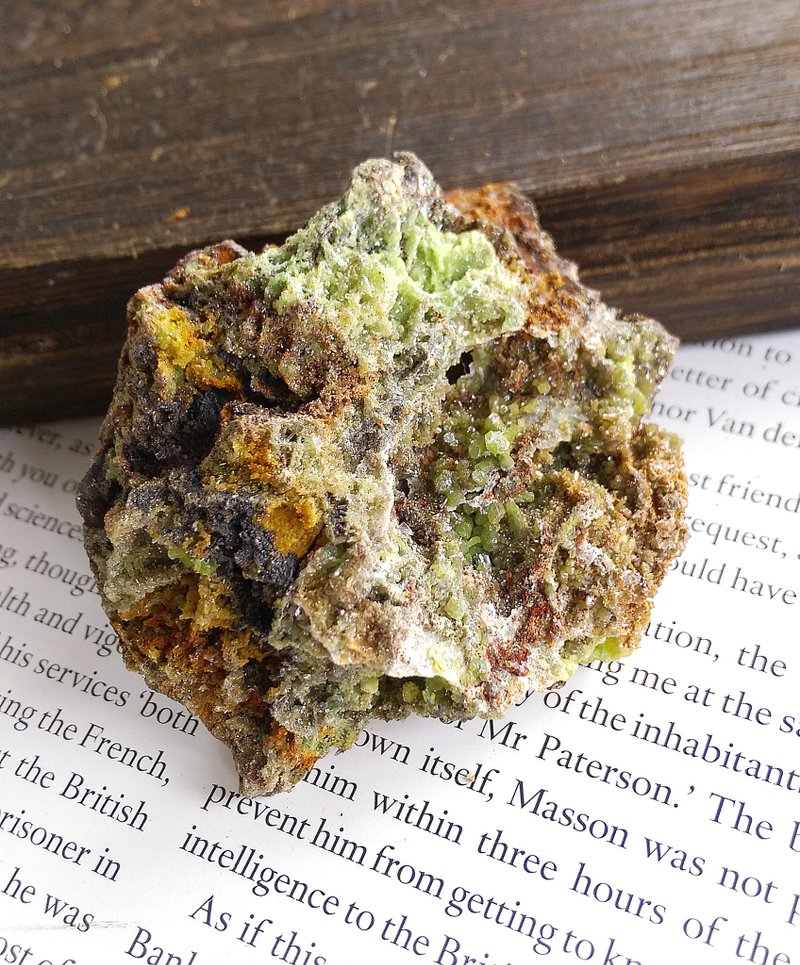 Pyromorphite  廣西產地 磷氯鉛礦 天然礦石 原礦 - Items for Display - Other Materials 