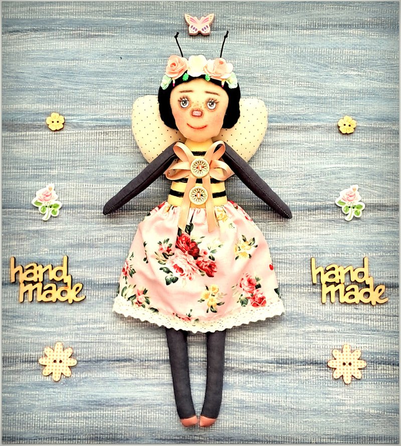 Bee doll, honeybee heirloom doll, wimsical cloth doll, fabric doll, rag doll - 玩偶/公仔 - 棉．麻 多色