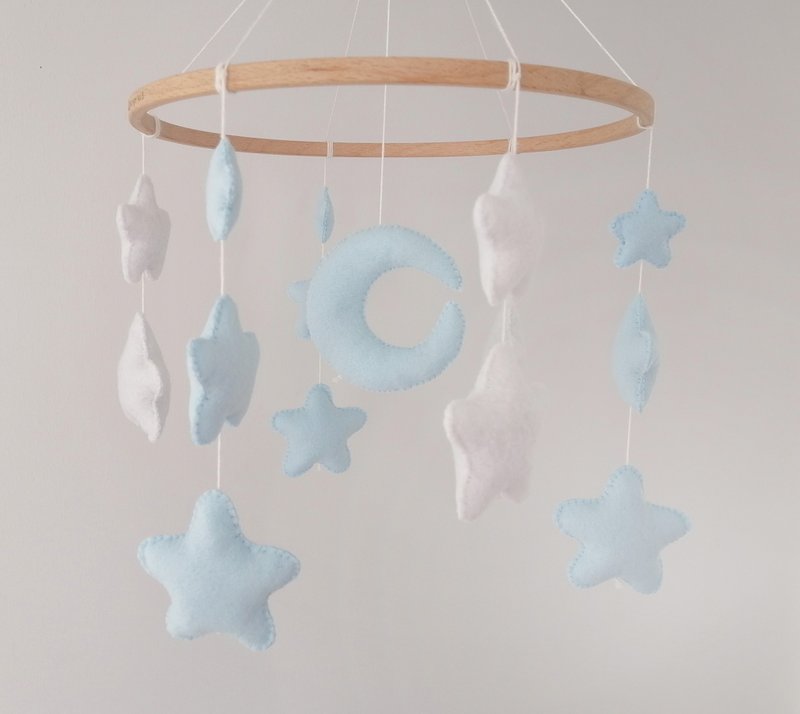 star moon white light blue baby mobile crib,boy nursery decor,felt toys gift - ของเล่นเด็ก - วัสดุอื่นๆ 