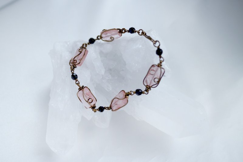 Natural semi-precious stones braided bracelet / metal wire braided - งานโลหะ/เครื่องประดับ - โลหะ 