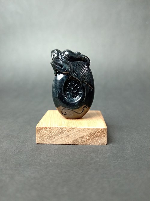 中国 玉石彫刻 獅子 根付 置物 C 3376 - 彫刻