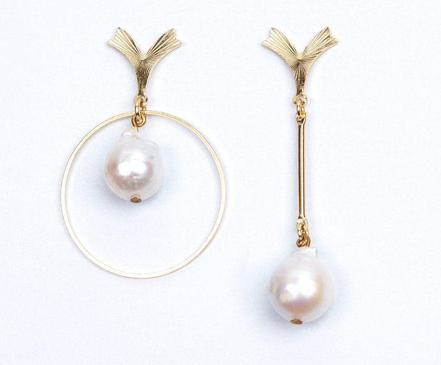 Glaucus Baroque pearl asymmetrical earrings - Shop Agaric Garden