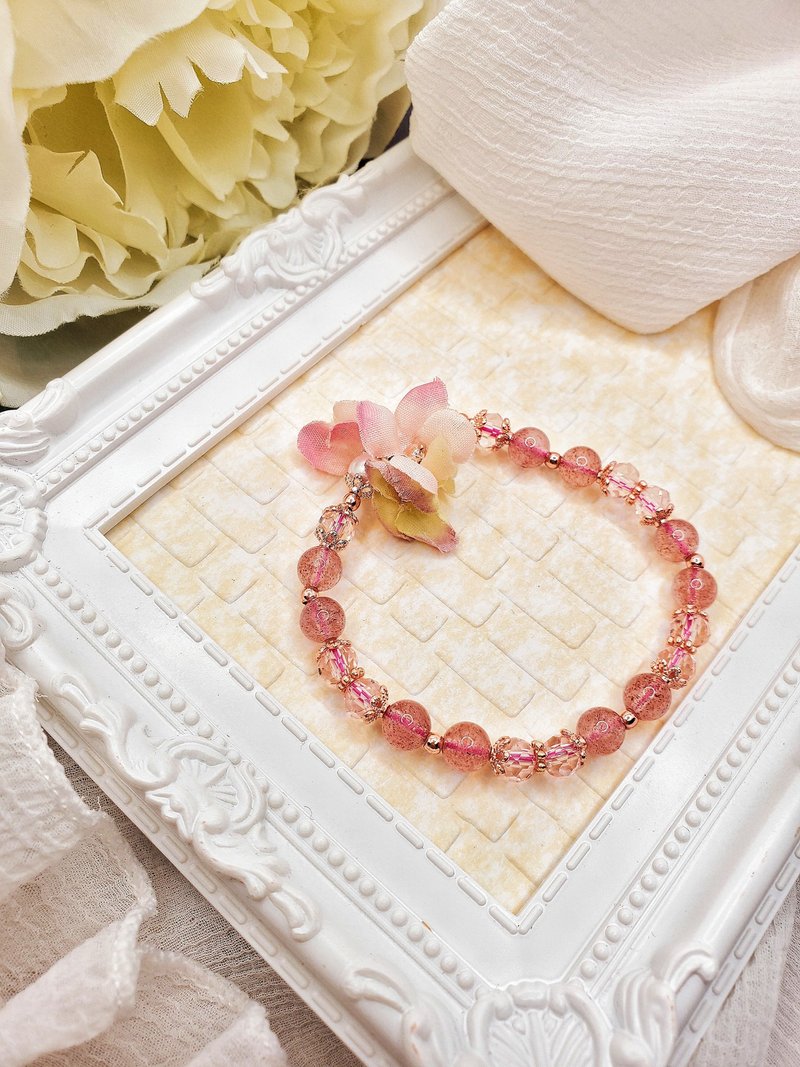 Immortal style strawberry crystal bracelet - Bracelets - Crystal Pink