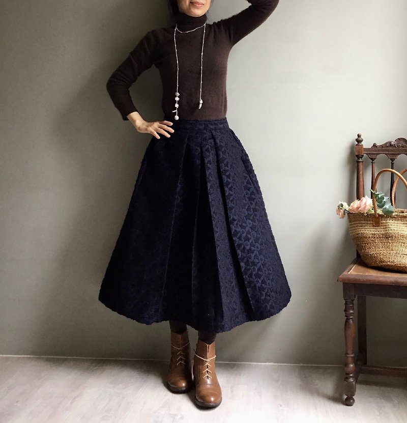 Blue rose/mysterious blue classic atmosphere three-dimensional jacquard wool skirt/Italian wool - Skirts - Wool 