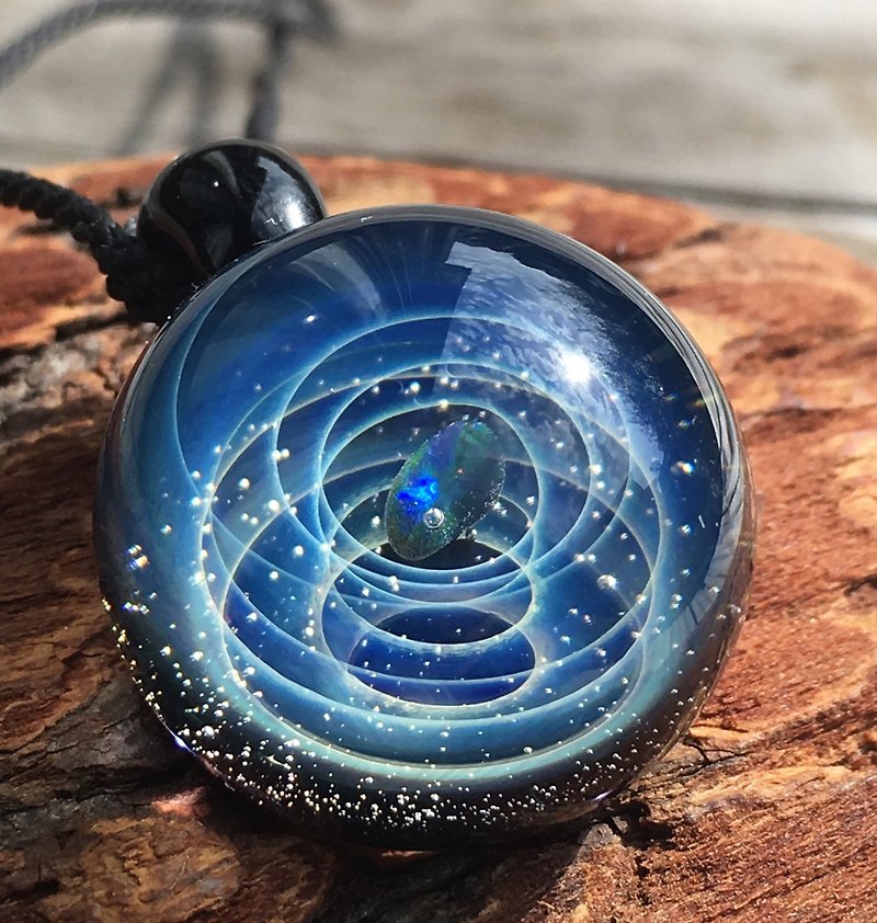 boroccus  A galaxy  A nebula  An image  Thermal glass  Pendant. - Necklaces - Glass Blue
