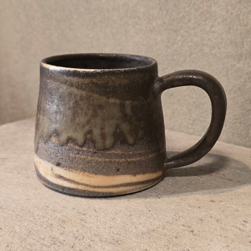 柴燒陶絞泥馬克杯 / 咖啡杯 - 咖啡杯/馬克杯 - 陶 黑色