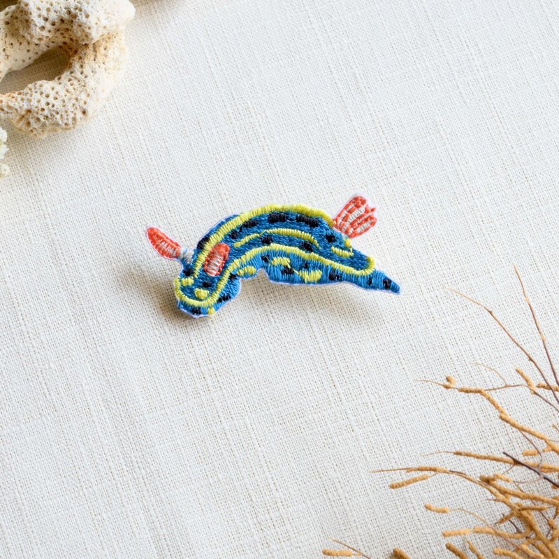 Hypselodoris festiva nudibranch embroidery badge - Badges & Pins - Thread Multicolor