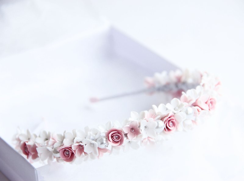 Floral bridal headband Bridal flower crown Handmade Jeweled headband - 髮飾 - 黏土 
