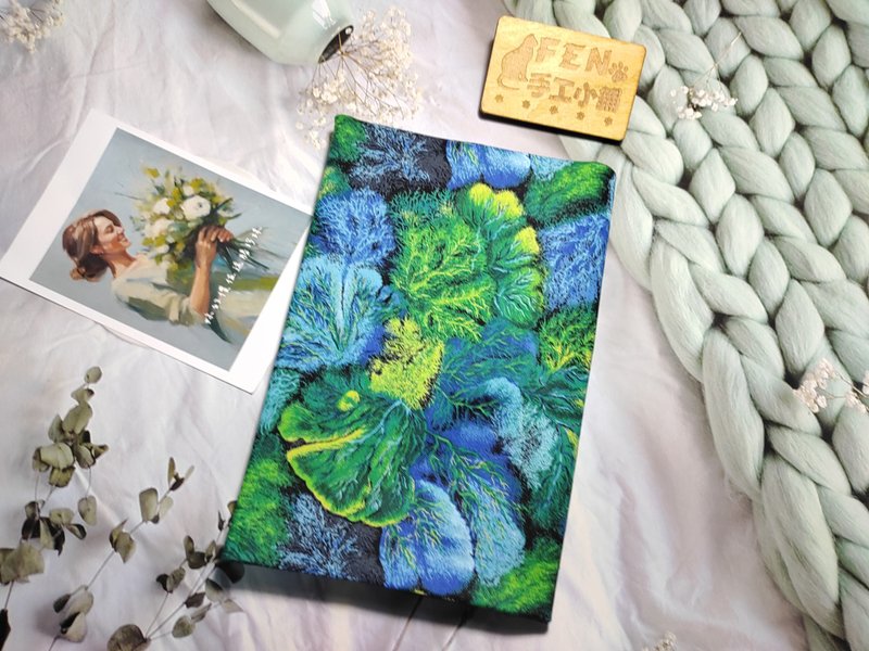 花朵系列-薄棉布藍綠奇幻花草款布書套-布書衣可適用A5-25K筆記本 - 書衣/書套 - 棉．麻 