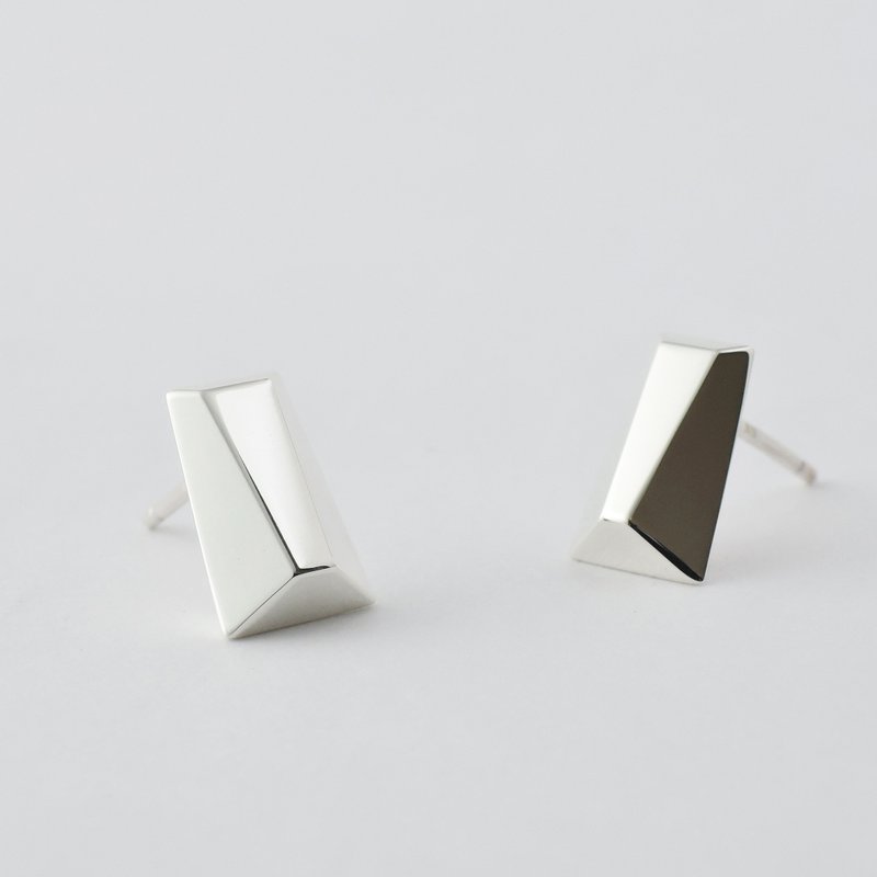 switch ピアス　=silver 925 earrings= - 耳環/耳夾/耳骨夾 - 其他金屬 銀色