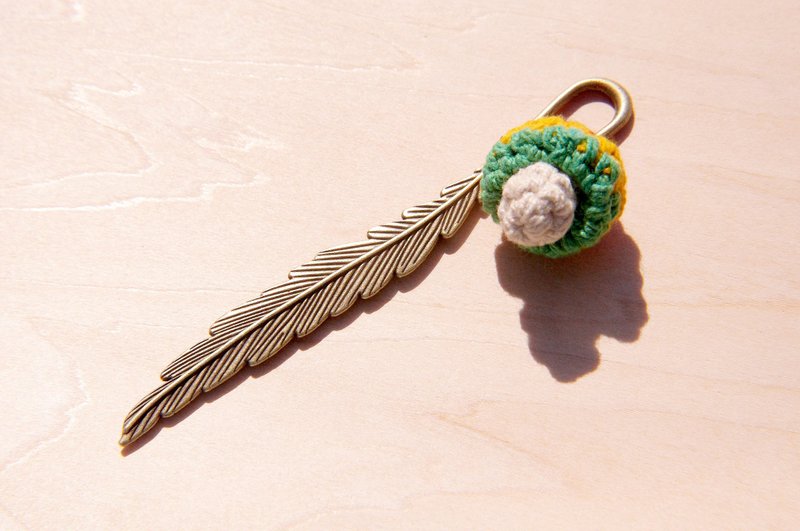 Department of Forestry forest girl hand-woven cotton bookmark / bookmark design / bronze bookmark / BOHO Crochet brooch - braided cotton cord mushrooms bookmark (limit one) - ที่คั่นหนังสือ - วัสดุอื่นๆ หลากหลายสี