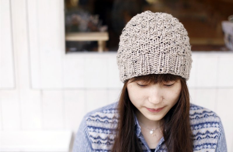 [Good day] beige hand-made wool knit cap - Hats & Caps - Other Materials Multicolor