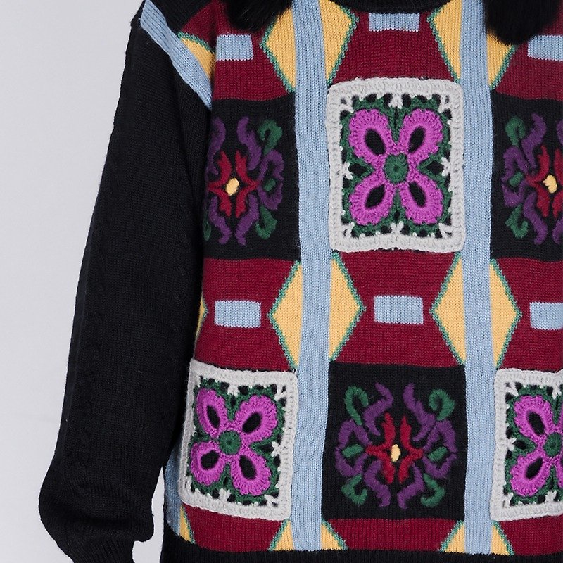 Vintage with sweater / black three-dimensional woven flower twist dark-patterned pullover - สเวตเตอร์ผู้หญิง - วัสดุอื่นๆ สีดำ