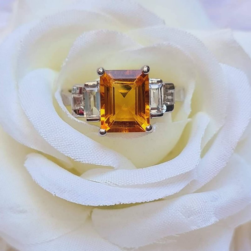 Natural Citrine size 7*9 mm. with white topaz silver with platinum-plated ring - General Rings - Gemstone Yellow