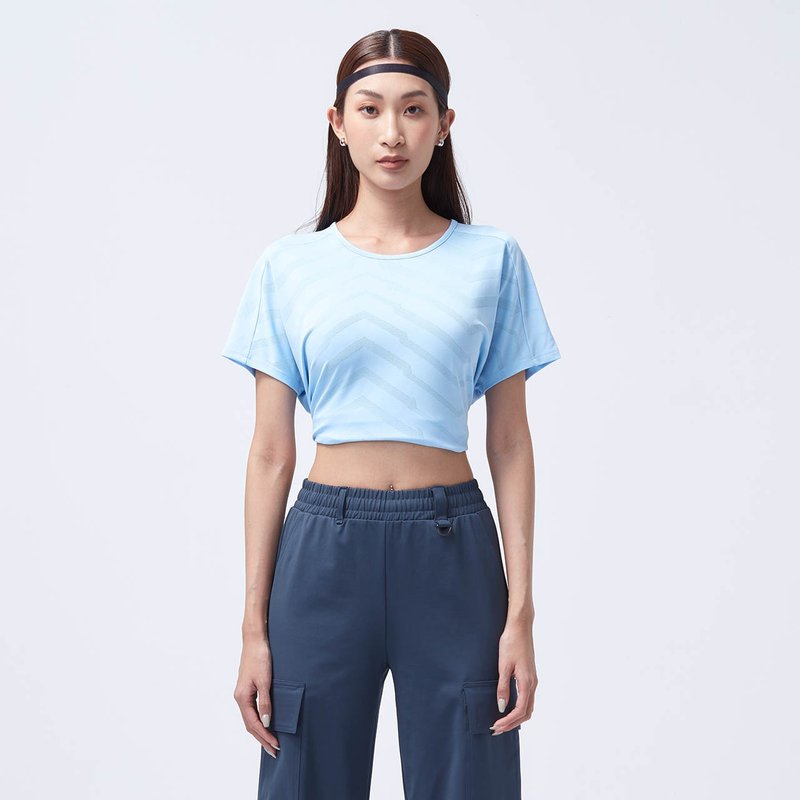 COZEE-抗菌緹花短版上衣-藍鈴 - 女 T 恤 - 聚酯纖維 藍色