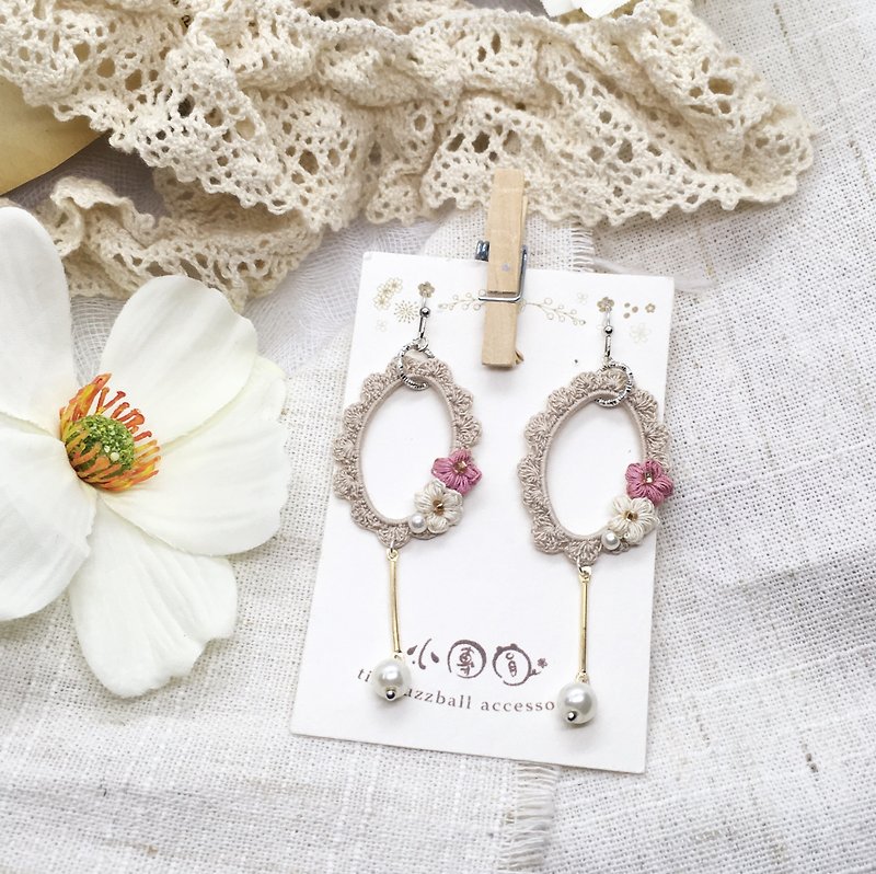 Small photo frame lace earrings - Earrings & Clip-ons - Cotton & Hemp Pink