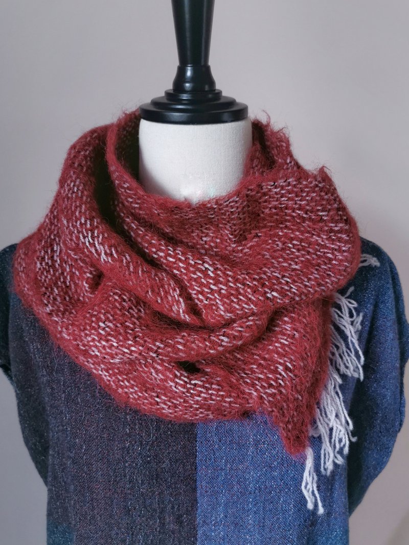 Handwoven by Beatrice | 手織羊駝毛海圍巾 - 圍巾/披肩 - 羊毛 紅色