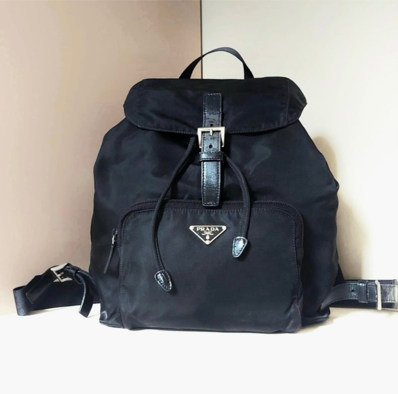 [LA LUNE] Second-hand Prada black triangle nylon side shoulder bag small handbag - กระเป๋าเป้สะพายหลัง - วัสดุกันนำ้ สีดำ