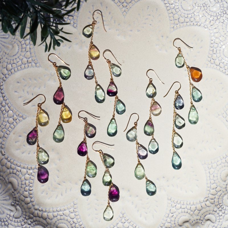 14KGF fluorite multicolor chandelier earrings Lisette - ต่างหู - เครื่องเพชรพลอย หลากหลายสี