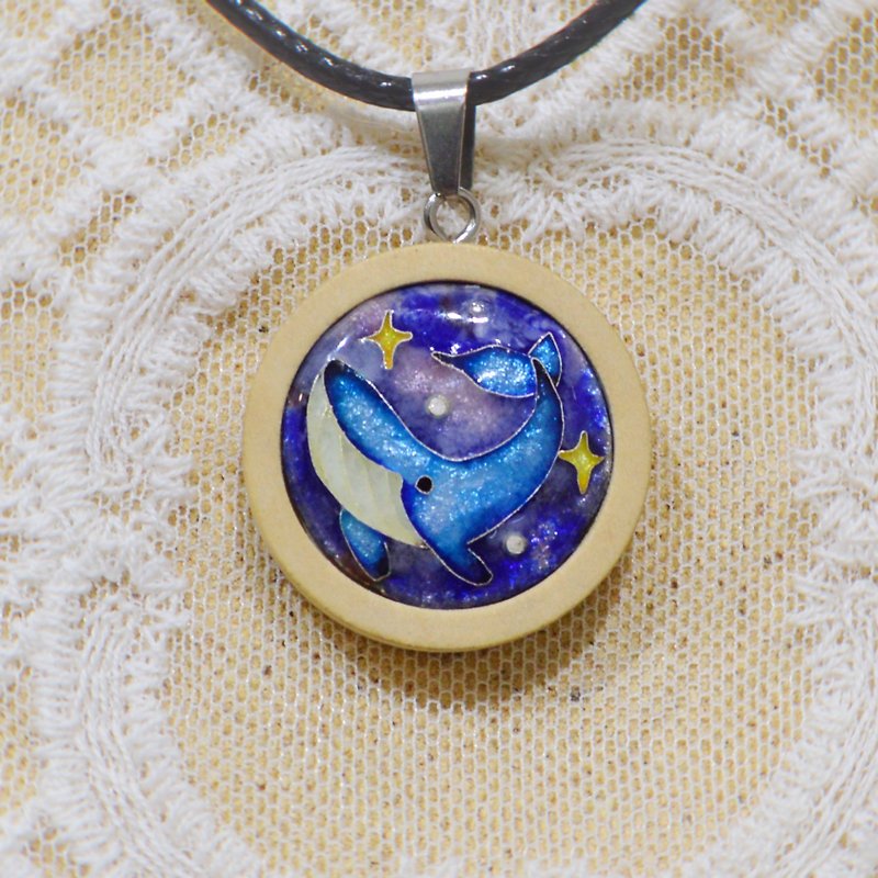 Whale enamel necklace / cloisonné enamel / handmade necklace - สร้อยคอ - วัตถุเคลือบ สีน้ำเงิน