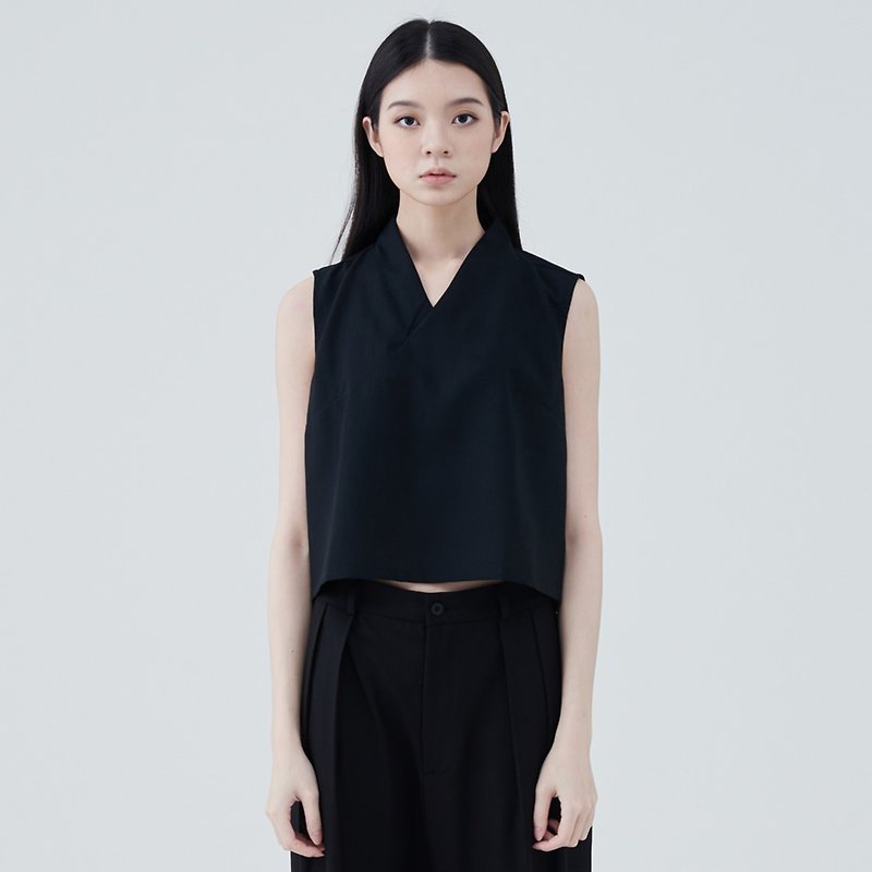 TRAN - Y-neck short-sleeved vest - Women's Tops - Polyester Black