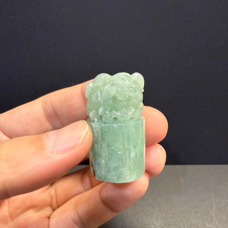 瀚玉珠寶 天然冰種翡翠 冰種滿綠豬印章 豬事發財 十二生肖 豬 - 其他 - 玉石 