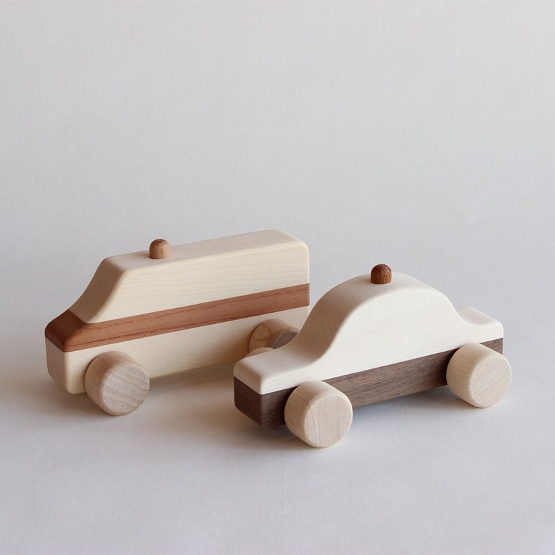 【Oak Village】Japanese-made log toy car-vehicle - Kids' Toys - Wood Khaki