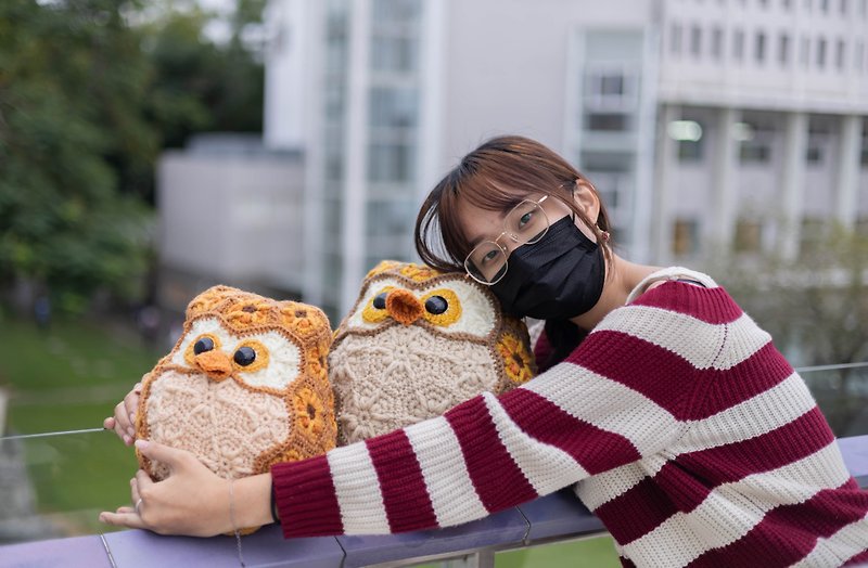 手作玩偶。。吉祥貓頭鷹擺飾、抱枕。大+小/1對 日本抗菌線編織 - 其他 - 其他材質 