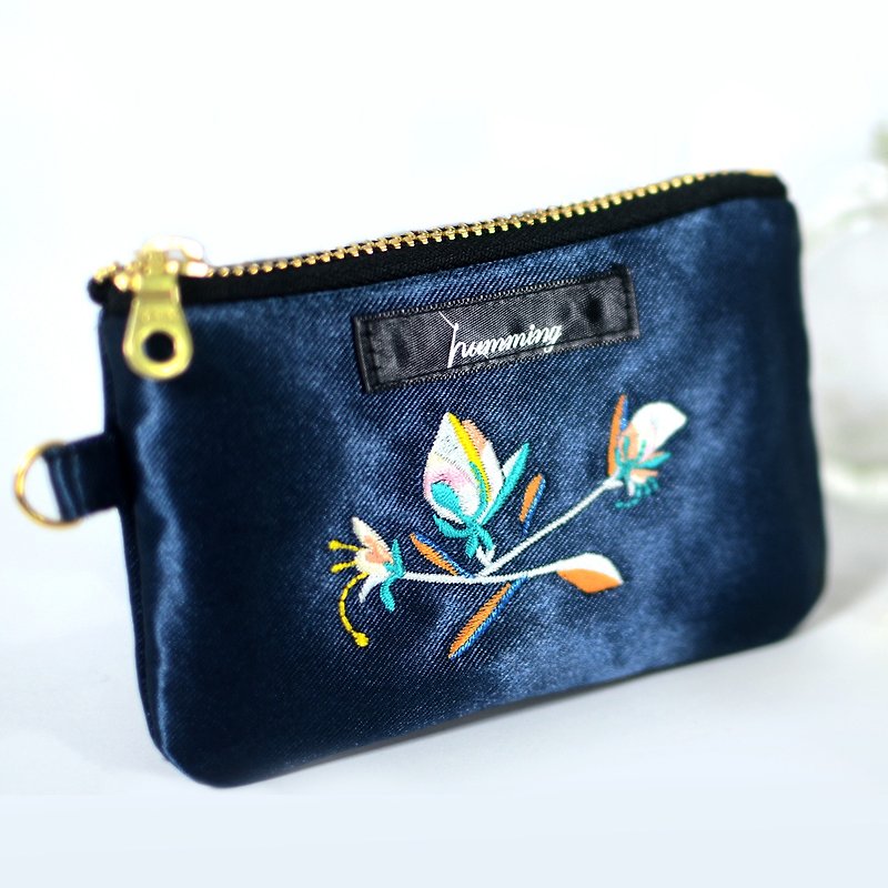 humming-小花禮 Embroidery Purse 零錢包-藍寶石 | - 散紙包 - 繡線 藍色