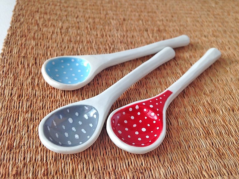 Polka dot Ceramic spoons, Porcelain ceramic spoons, tea ceramic spoons - 刀/叉/湯匙/餐具組 - 陶 多色