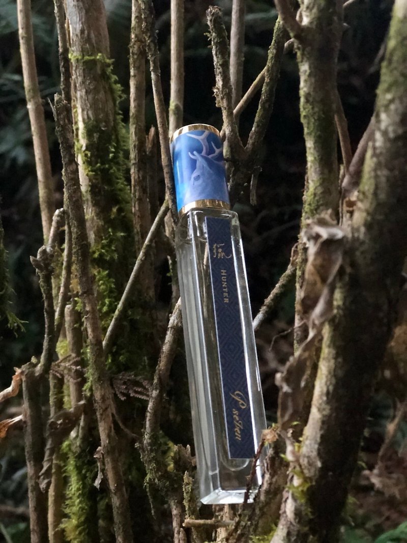 P.Seven Hunter EDT - Perfumes & Balms - Glass Blue